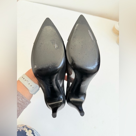CHANEL Black Satin mesh Captoe CC logo embellished Pointed toe pumps EU 39.5 - Picture 8 of 11